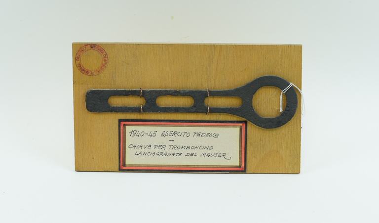 Chiave per smontare/montare il tromboncino lanciagranate sul mauser k98